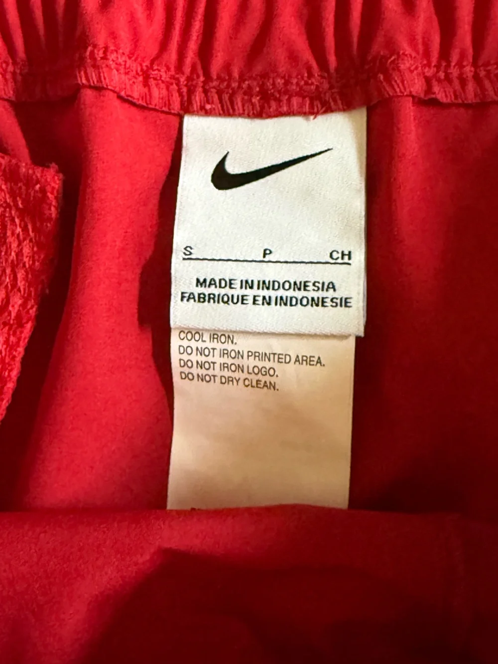Nike Dri-FIT Running Shorts Women’s Small Red NWOT Zip Pocket